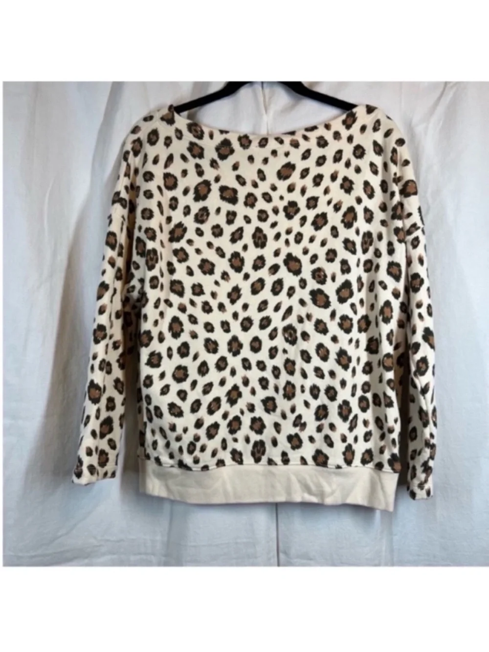 J.Crew 100% cotton leopard print crewneck pullover sweatshirt classic chic